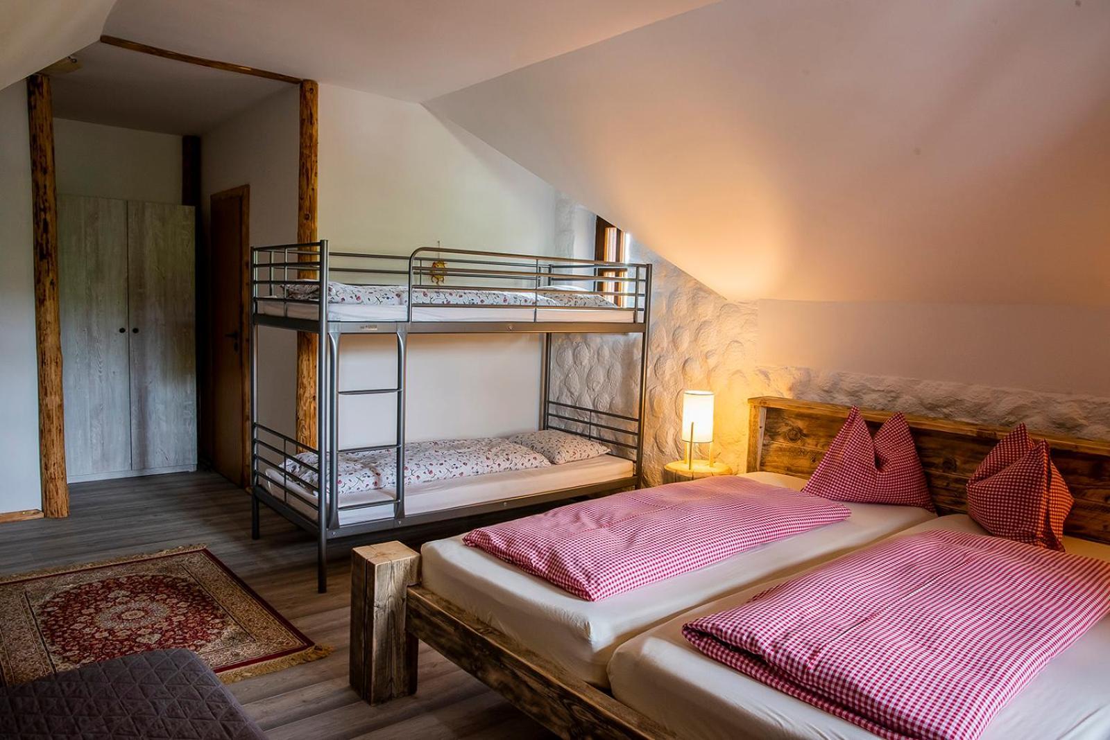 Gazdovsky Dvor B&B S Mini Wellness Bešeňová Eksteriør billede