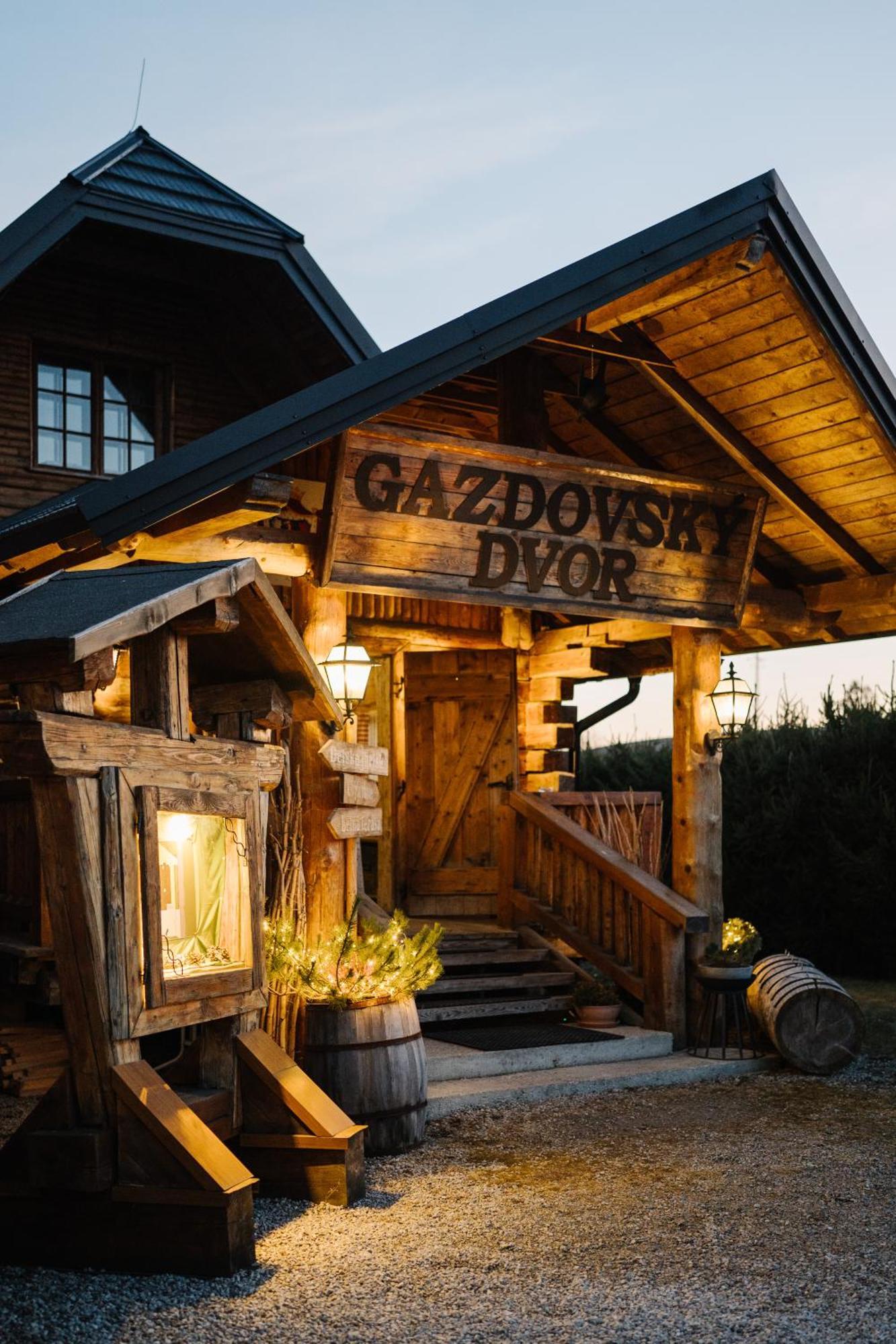 Gazdovsky Dvor B&B S Mini Wellness Bešeňová Eksteriør billede