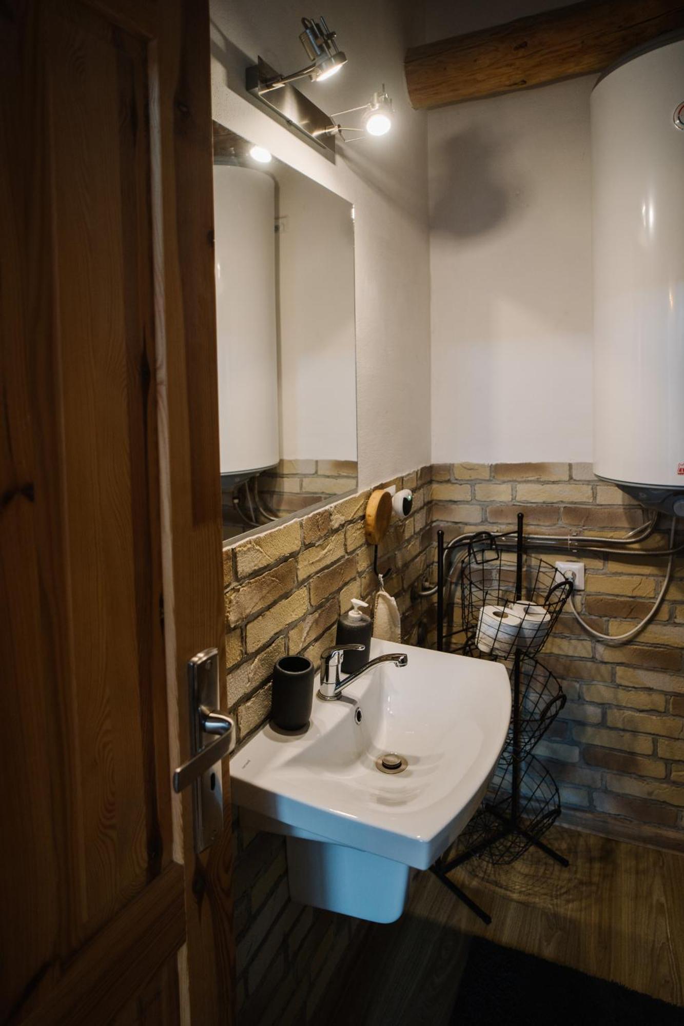 Gazdovsky Dvor B&B S Mini Wellness Bešeňová Eksteriør billede