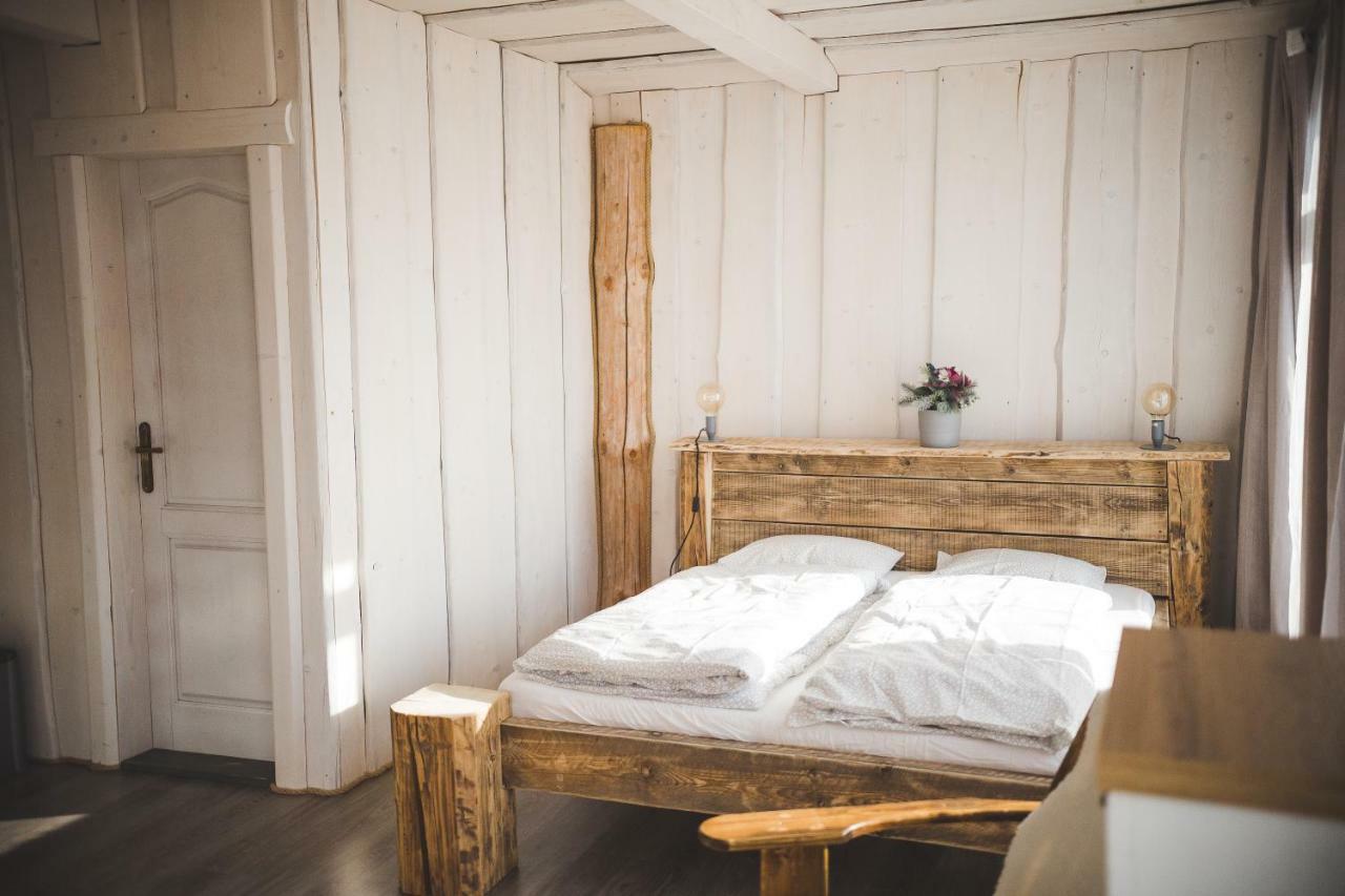 Gazdovsky Dvor B&B S Mini Wellness Bešeňová Eksteriør billede